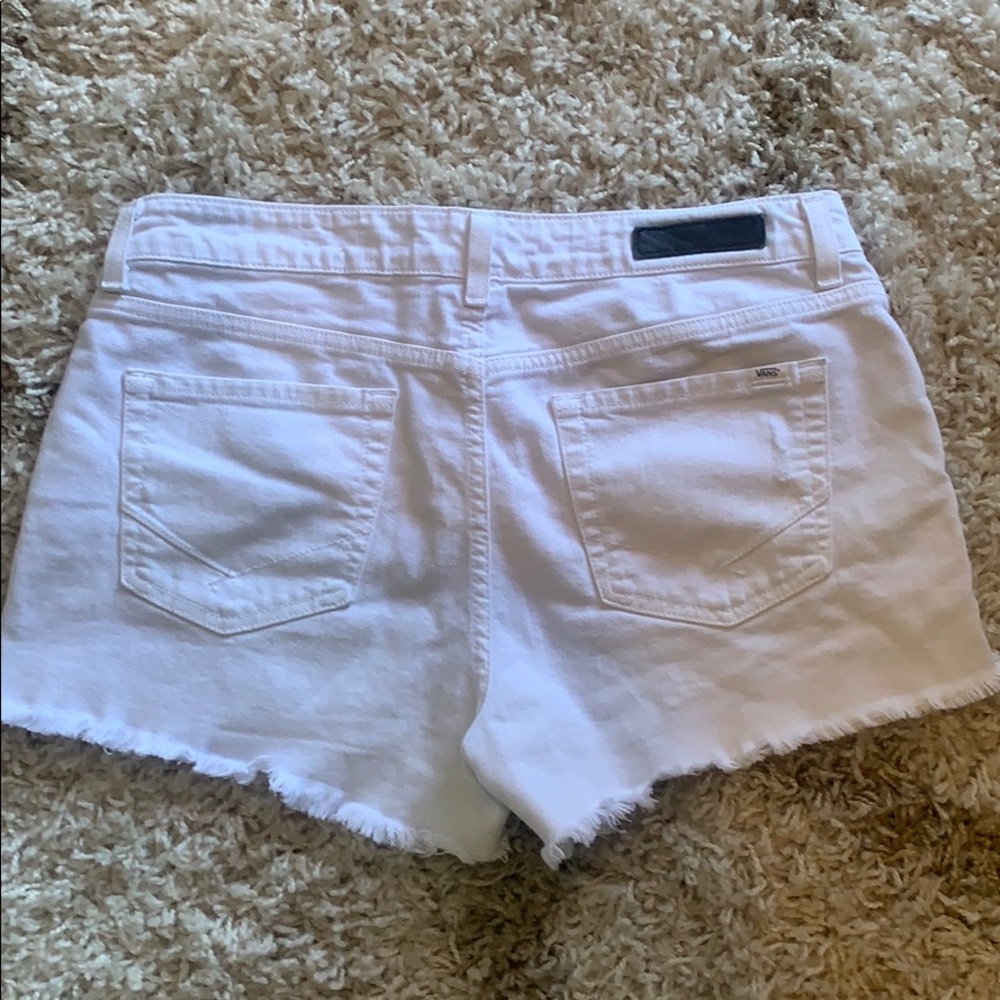 VANS Shorts - Picture 2 of 7